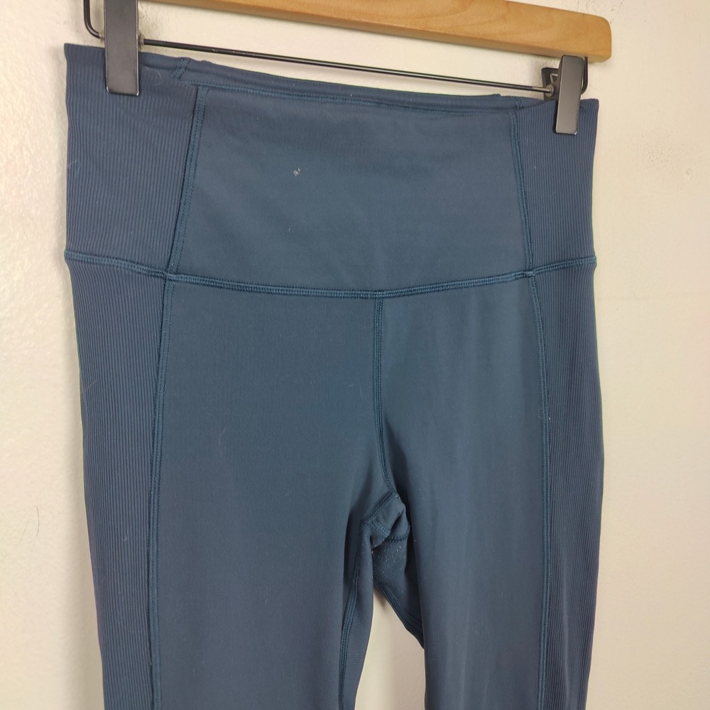 Lululemon On Your Mark Crop Leggings Womens 6 23" Nocturnal Teal Luxtreme Yoga - Picture 3 of 10